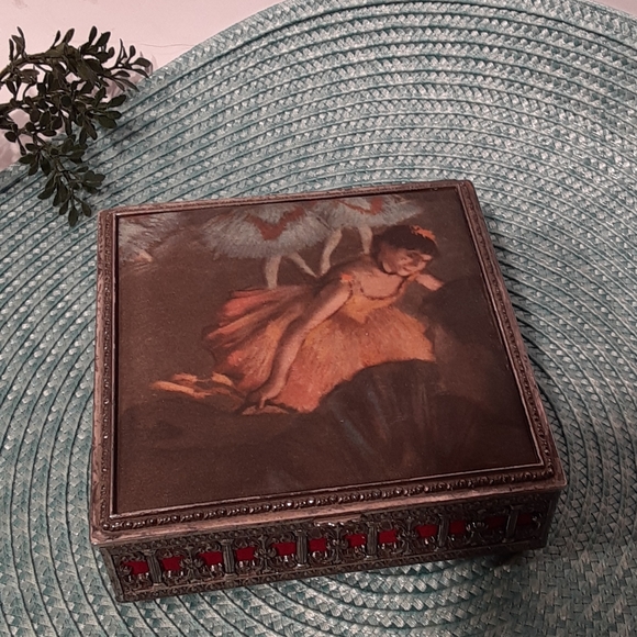 Vintage Style Ballerina Jewelry Trinket box pretty. 56 - Picture 1 of 4